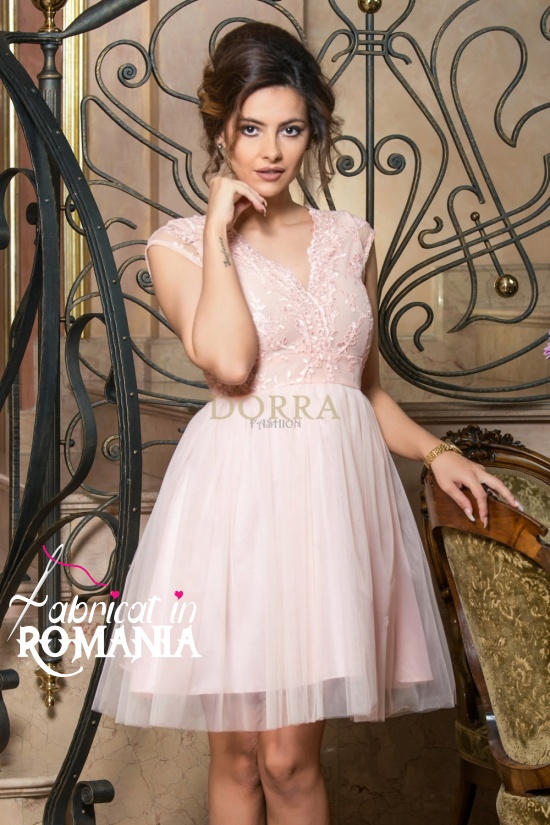 Rochie Butterfly din dantela si voal roz pudra